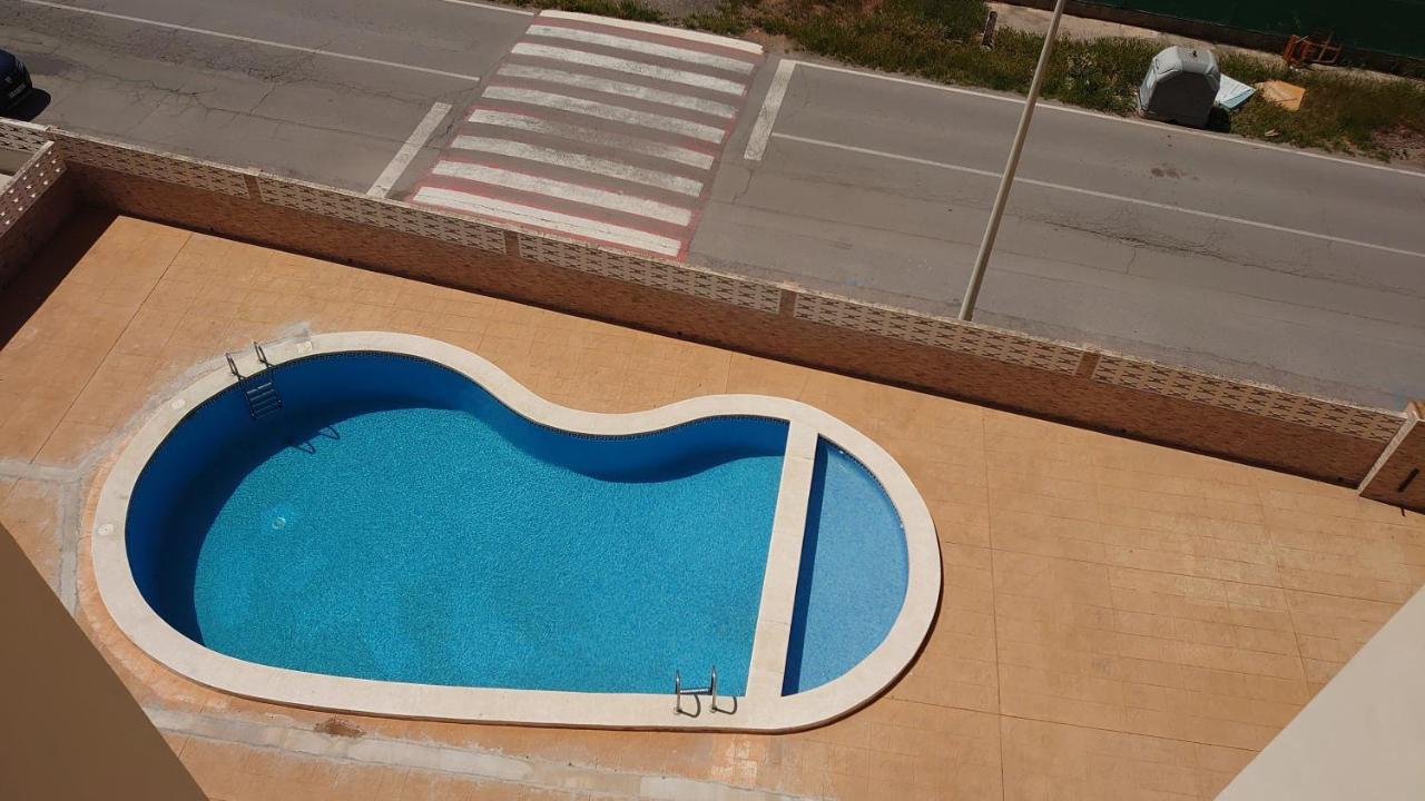Apto. Con Wifi, Piscina, Vistas Al Mar Y Parking.