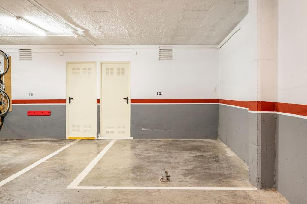Apto. Con Wifi, Piscina, Vistas Al Mar Y Parking. Apartament